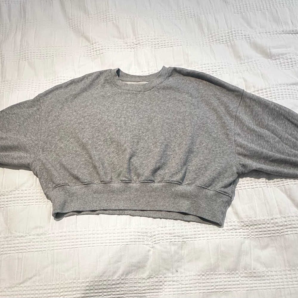 Fabletics Gray Cropped Sweatshirt - Picture 4 of 4